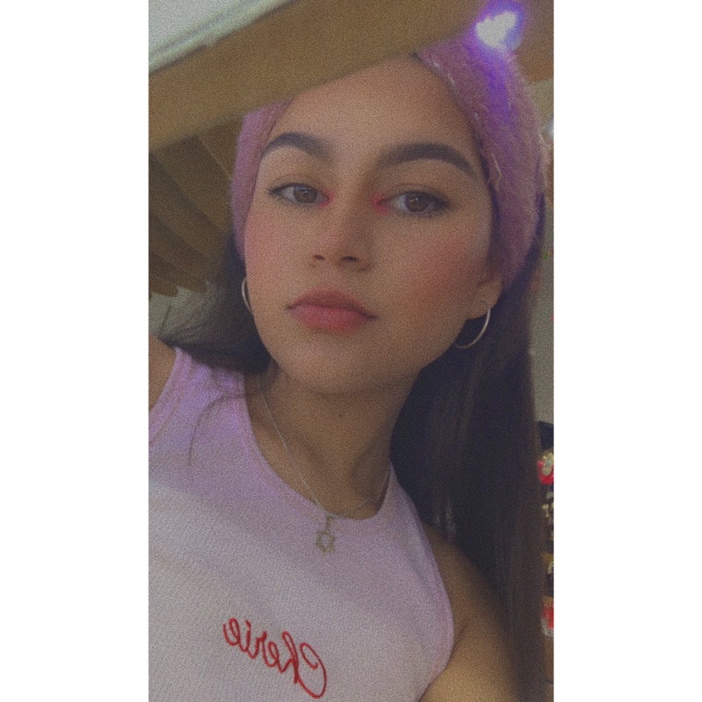 Karla Agggg (@karlaagcr) on Twitter photo 