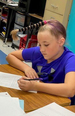 GCS_Health's tweet photo. Students at Southern Guilford Elementary are “drug free from head to toe” by wearing crazy hair styles and socks as a part of their Red Ribbon Week festivities. #RedRibbonWeek2019 https://t.co/XW1ZaJY6rH