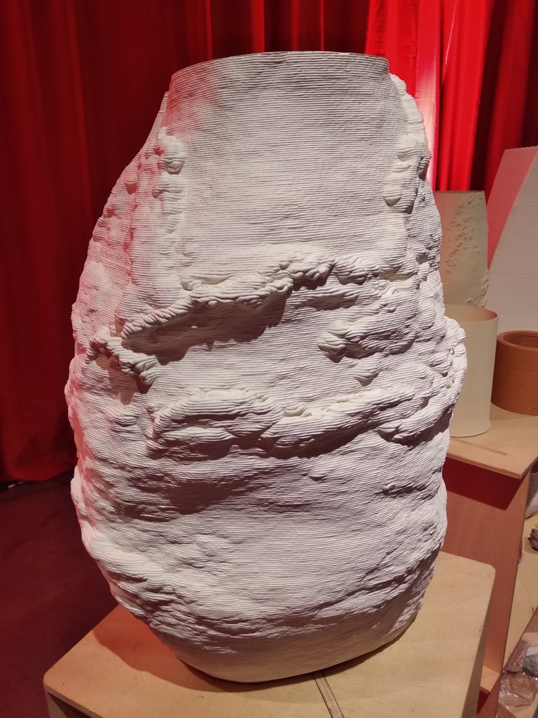 CPurple_'s tweet photo. #JetClay impresora 3D con material sostenible en este caso, arcilla #mfbio19 #DIY https://t.co/sLCPA1ODMy