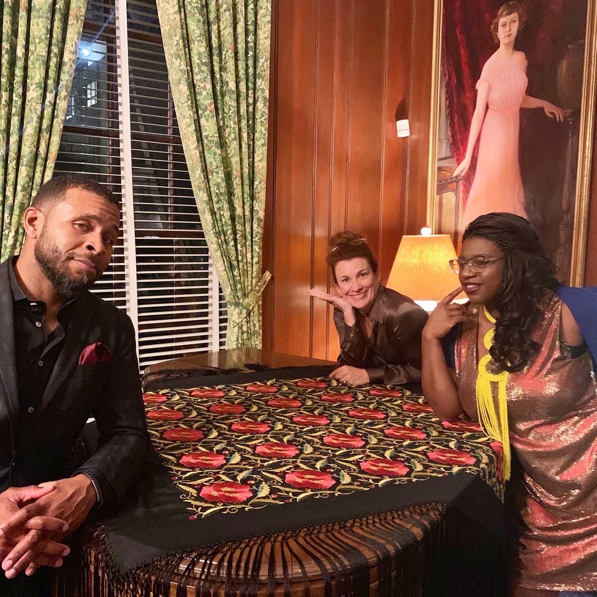 RedCakeDay's tweet photo. Keepin the blues alive and kickin’ last week! 🎶🎹🎸 🥂🤩 Floral vase arrangements by @lancehayesflowers 💐&amp; lovely linens @bbstafftendersrentals 
#theredcake #redcakeevent #redcakeevents #events #batonrougeevents #louisiana #louisianaevents #louisianaeventplanner https://t.co/aiZ7fQblg9