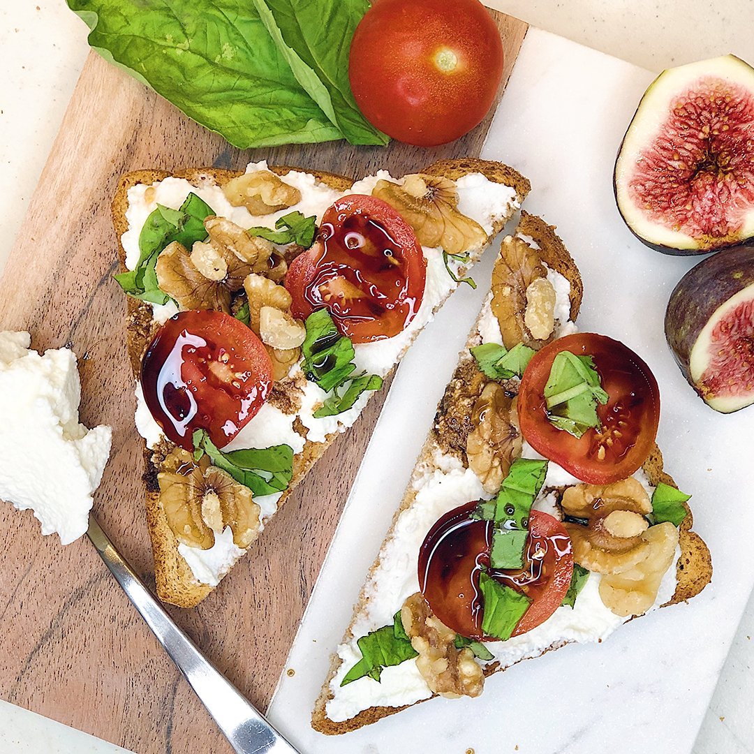 CaWalnuts's tweet photo. This sophisticated twist on toast is the definition of #sosimplesogood. https://t.co/DiaJmoOQ9H