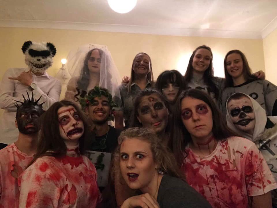 Halloween social 🧛🏼‍♂️🧟‍♀️👻🎃