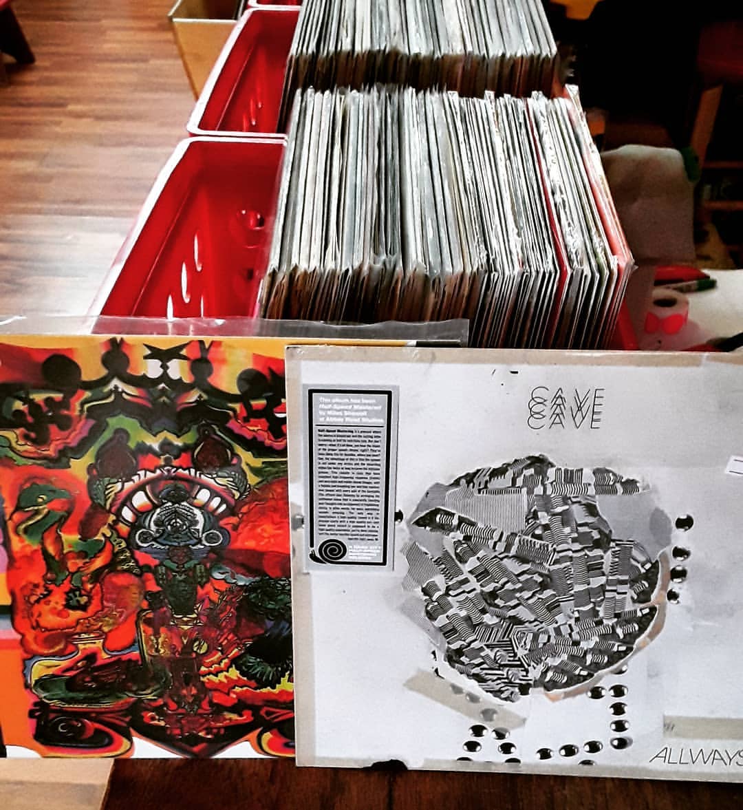 reverberationbn's tweet photo. old cave, newish cave, plus miles of smiles in the new arrivals... #records #blono #reverberationvinyl #ilstu #vinyl #IWU #cave #newmusisc https://t.co/dLtGIn4zAr
