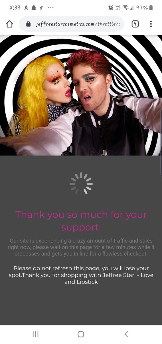 lonelybutton_89's tweet photo. @JeffreeStar 3rd time the charm? https://t.co/cMGgpxT7gS