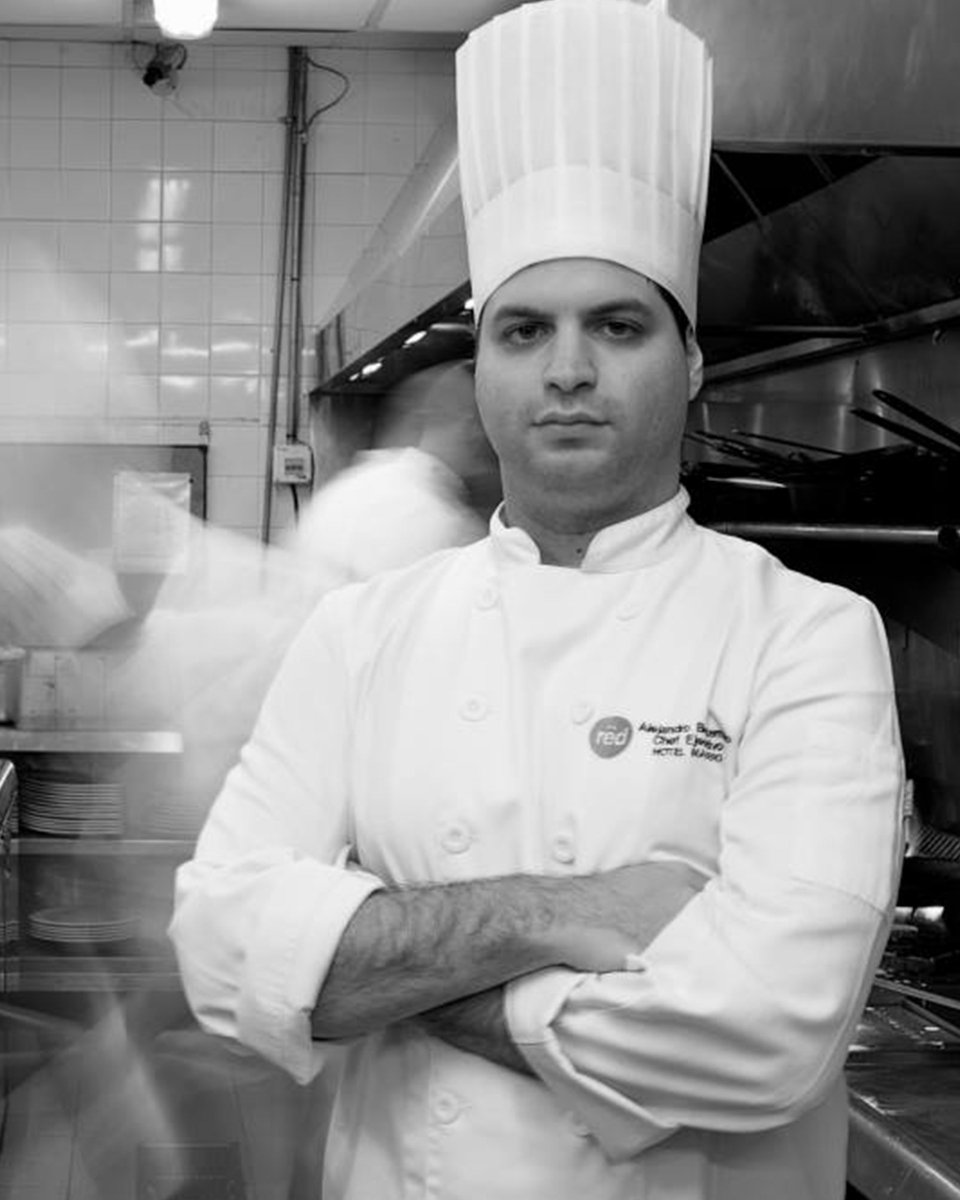 ¡A partir de hoy podes encontrar el nuevo Menú Mar &amp; Tierra en Rëd! Nuestro Chef Alejandro Bontempo te invita a descubrir los sabores de nuestro mar y nuestra tierra a través de una cena 5 pasos con maridaje sugerido. ¡Hacé tu reserva! 57767676 / red@hotelmadero.com #HotelMadero