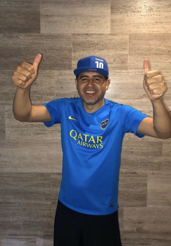 PlanetaBoca's tweet photo. 😍 ¿Todo bien, Román?

📸 @criquelme83 https://t.co/8eUQ2MXNjY