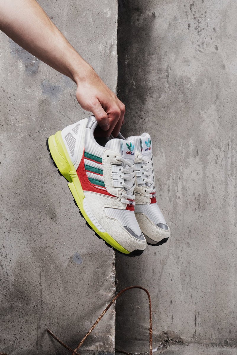 overkillshop's tweet photo. #adidas #ZX8000 #nowallsneeded > https://t.co/YWahmXdxsw https://t.co/l6Q3QKOOkC