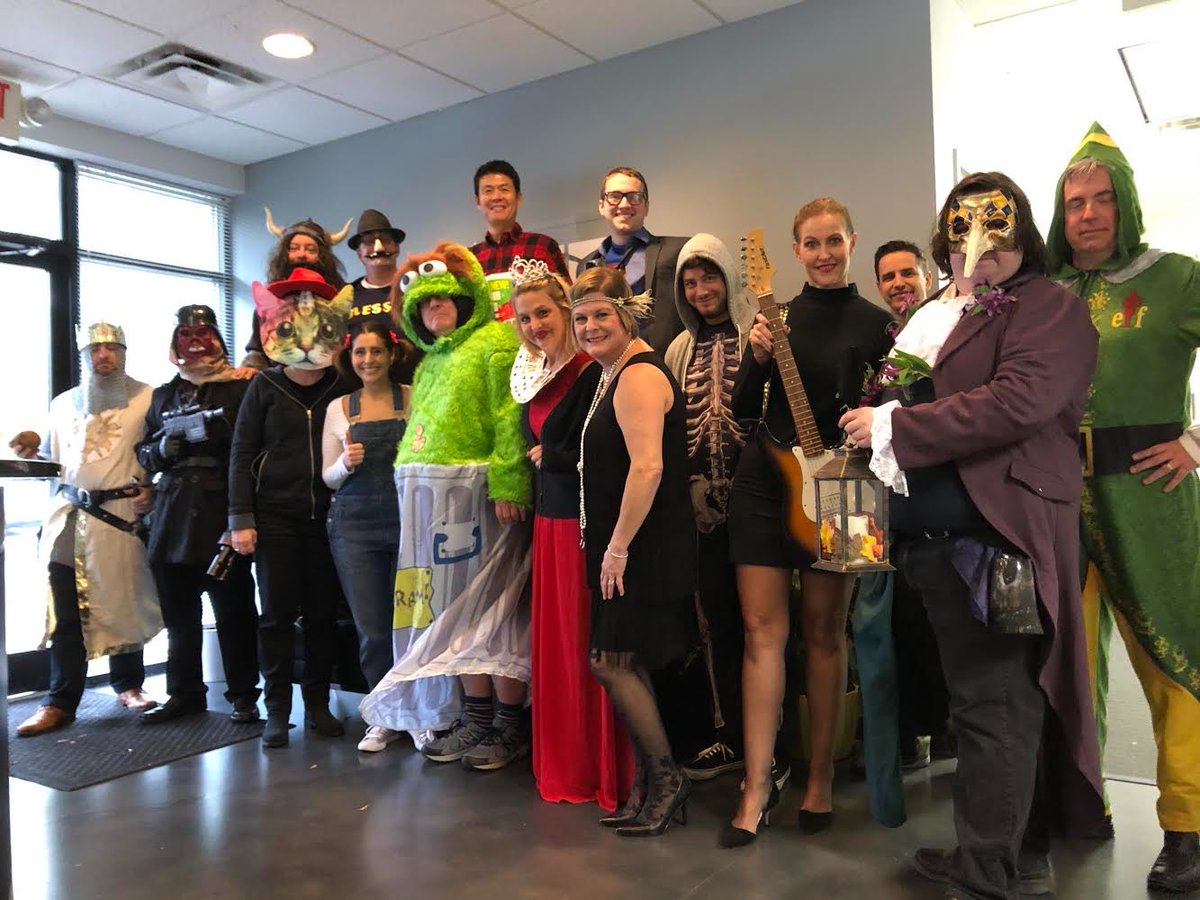 HorizonVP's tweet image. This team is so creative, it’s scary.  #halloween2019 #creativeworkplace