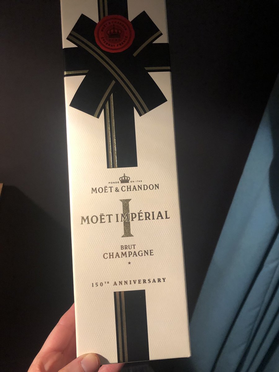 jules_mahon's tweet image. Fab way to start a #Friday in Belfast with a personalised @Moet_UK #MustbeMoet @BullittBelfast 🍾