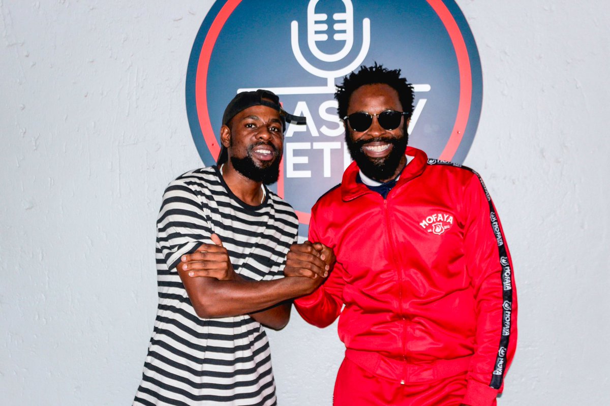 FallBack_TL's tweet photo. Massiv is always a vibe. S/o to one of the most potent minds. 🙏🏿  S/o Devious D too! #RawWave #BlackExcellence #Sotra #Eastrand https://t.co/gBUhixxsAS