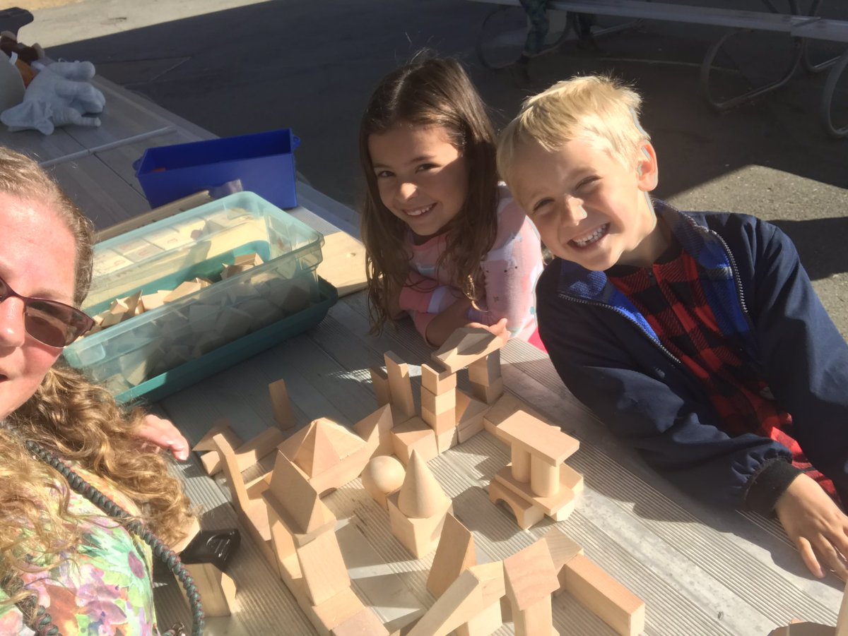 AyersMDUSD's tweet photo. Beautiful day to build a castle with some awesome architects! #ayersrocks #teammdusd #stemmagic https://t.co/wlnOjIantH