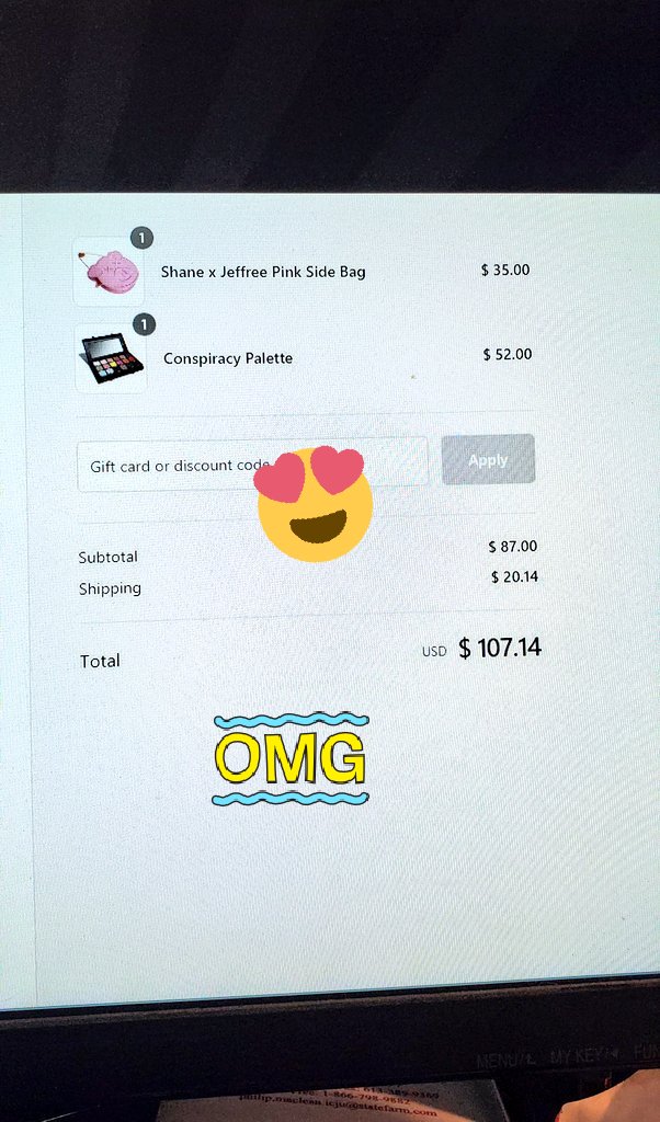 CLOUTI3R's tweet photo. @JeffreeStar @shanedawson    I CANT BELIEVE I GOT THROUGH!!! (although i settled for pink 😝 PLZ restock the black side bags. I'll take 5)  
CONGRATS SHANE!!!! https://t.co/509LXOQTXA