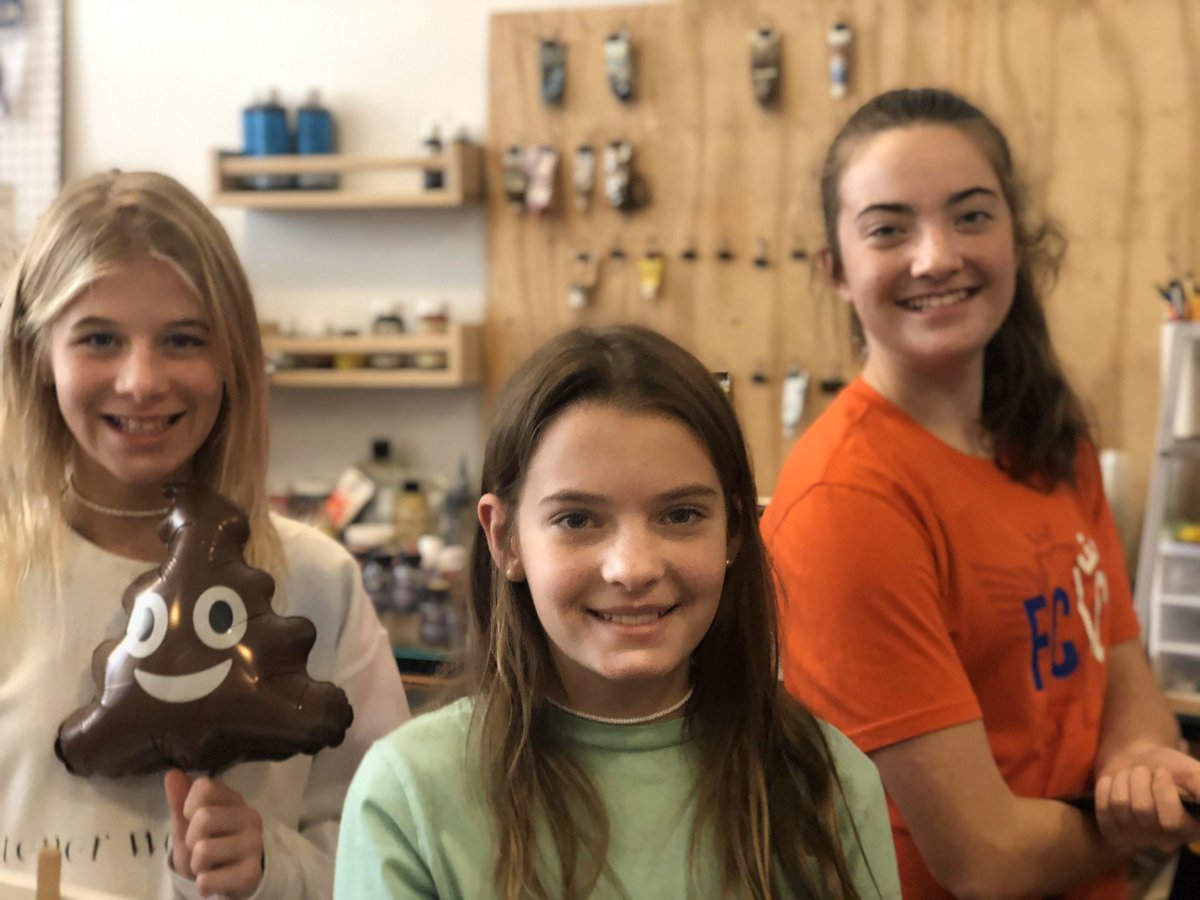 Mrs. Hawk tweet media