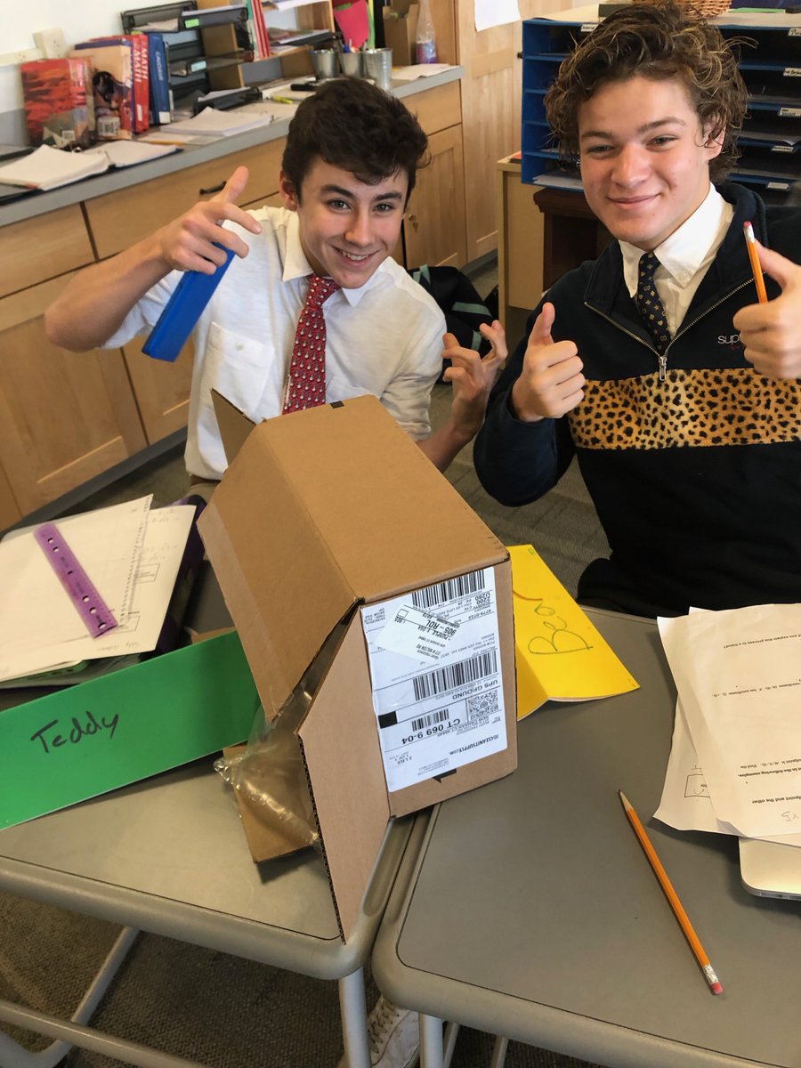 Mfredgrassi's tweet image. Here is what happens when a math teacher receives a large box from amazon with a small box of pencils in it!  She has her class figure out how much space was wasted!  #whatawaste @StLukesSchool 
@amazon @JeffBezos