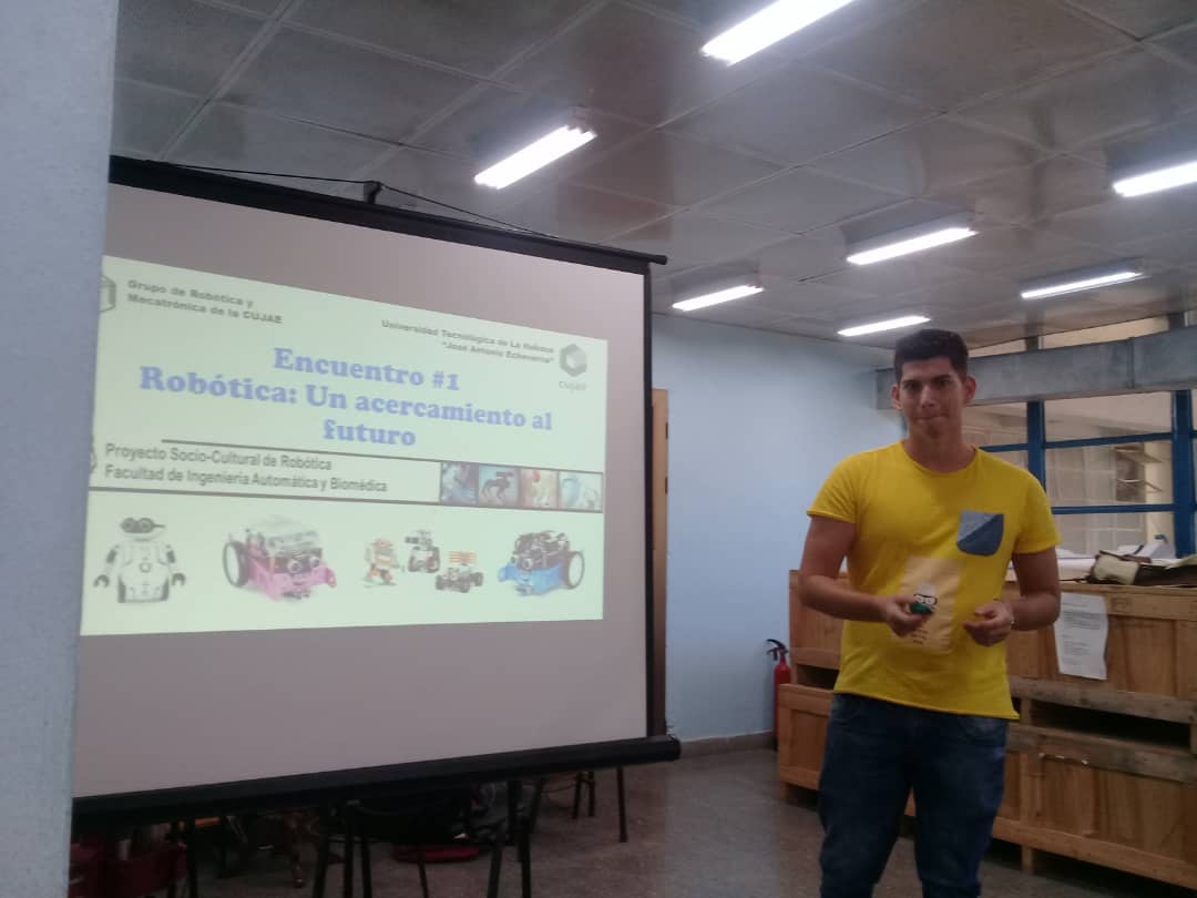 grmCujae's tweet image. #CursoRobótica @mblock a #estudiantes de 1er año de la @FIABCujae.
#VamosXMas #SomosContinuidad