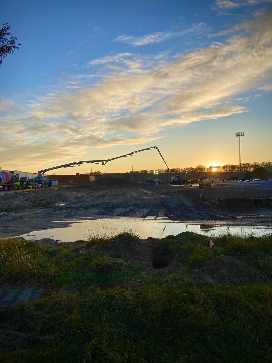 MillerStauch's tweet photo. Crews began pouring the concrete floor today at the Crane Masters job site! Follow @millerstauch for updates on this project and more. #buildingkc https://t.co/xS0zFpd2ed