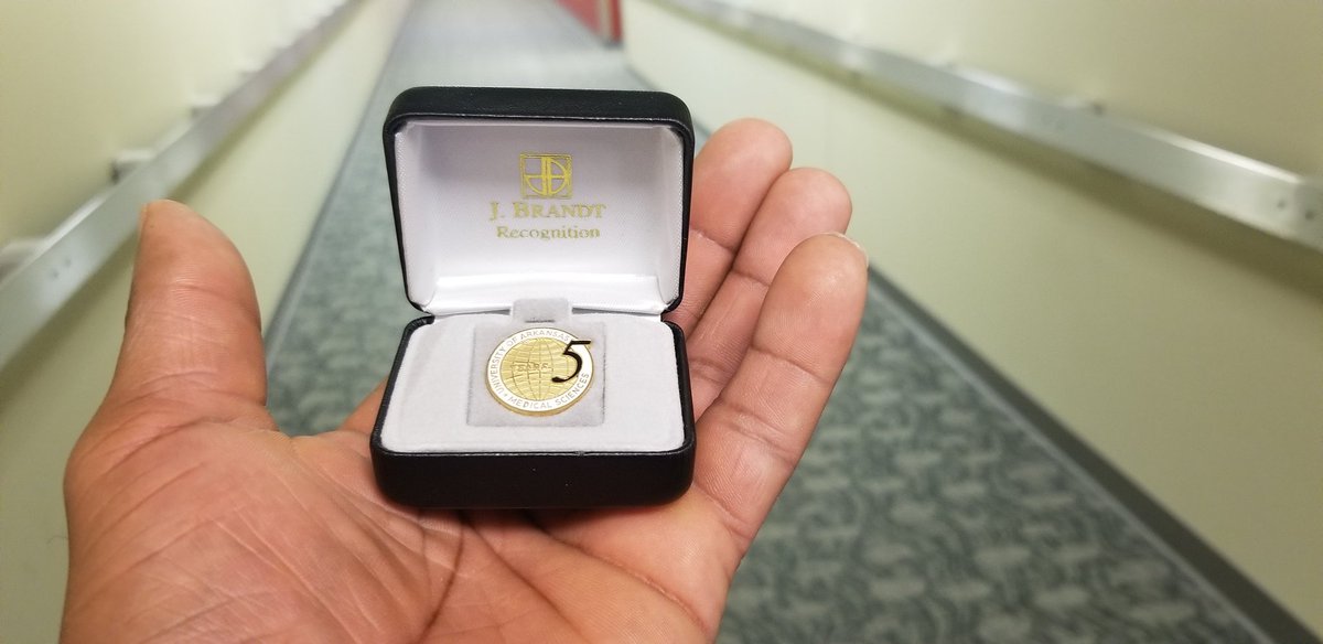 ryktatum's tweet photo. I was given this pin to mark my five years of #service at @uamshealth. I have enjoyed most of my time here. Let's see where the next few years take me.
.
.
#uamshealth #5years #cancerresearch #dataman #letsdonumbers #path #journey @uamscancer https://t.co/mpSPda7f2r