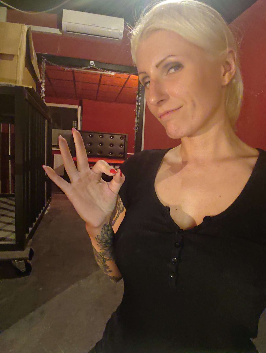 ... na geht doch 😀#dominapatricia #dominaberlin #alphaomegabln #wecandoit #alphafemale #womenpower