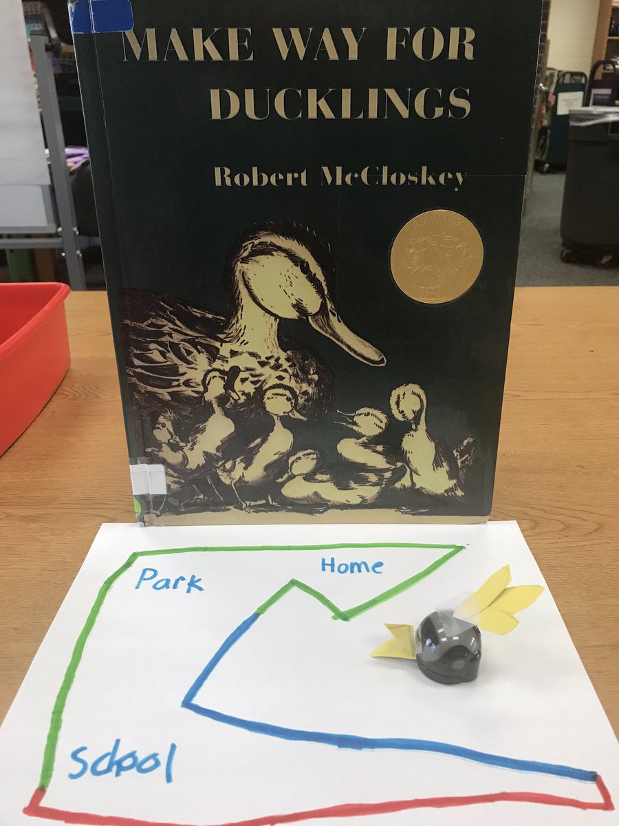 LibraryHuskyDen tweet media