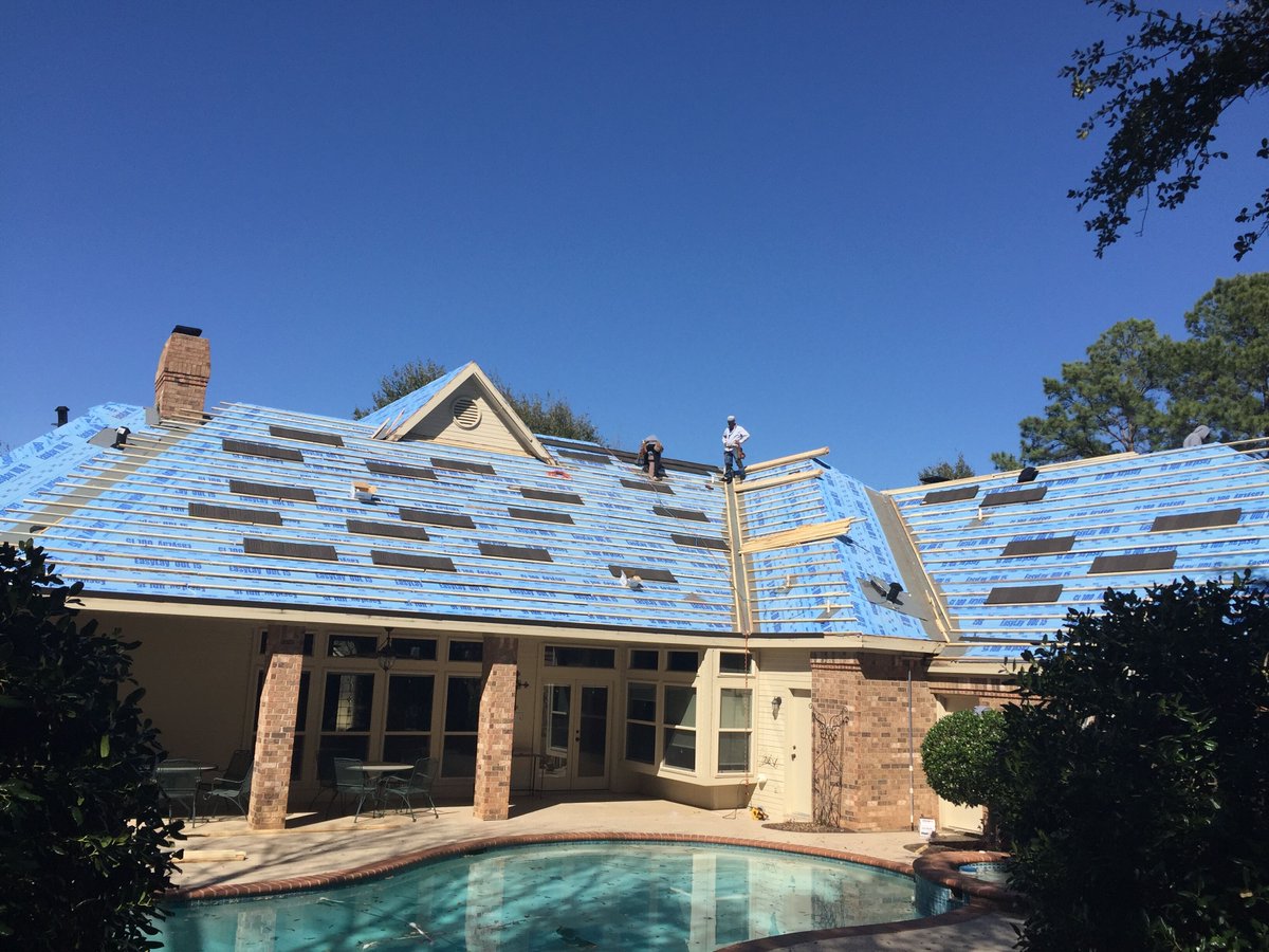SPCCONSTRUCTION's tweet photo. If you need to replace your roof, it may be a good idea to upgrade your roof as well. Turn to the most durable roof available from Decra and SPC today! #construction #roofing #roofer #metalroof #durable #durableroof #roofreplacement #dallasroofer https://t.co/3NZCjuniyD