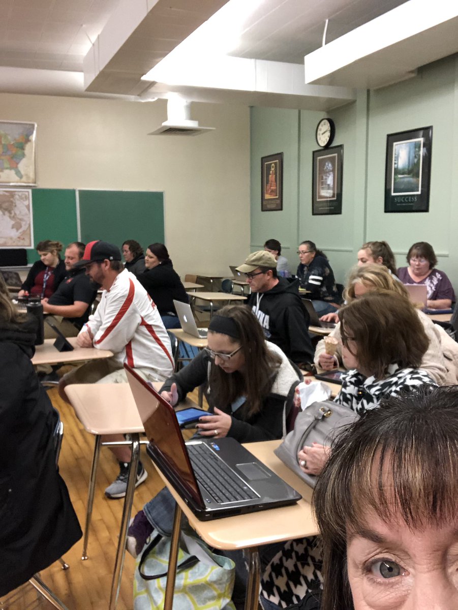 DonnaCa26422057's tweet image. #mcsdtech #adobesparkvideo Full class!!!