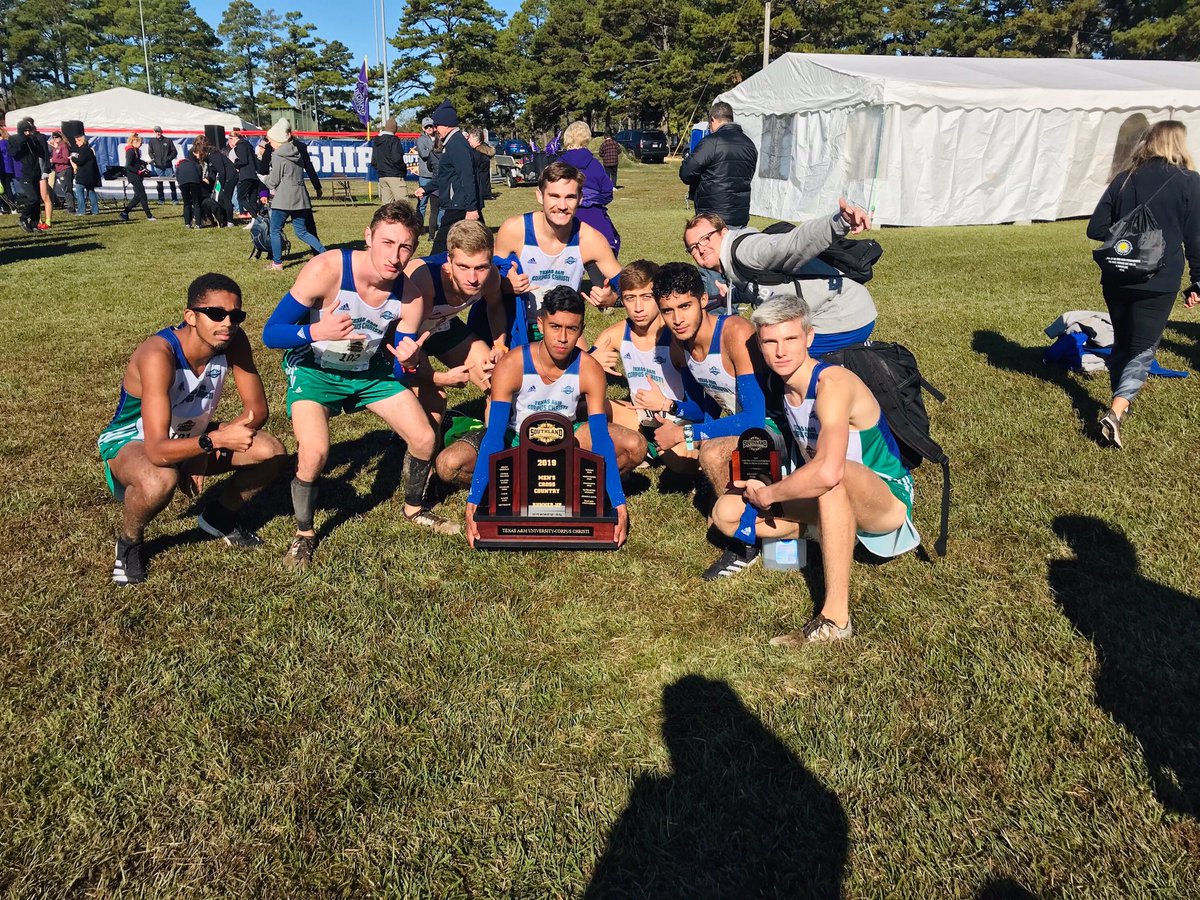 CoachRobinsonK's tweet photo. The Islander XC Men starting off the year with the first Trophy! Don’t sleep on us 🤫 #FlyBy #ShakasUp 🤙🏽 https://t.co/DrCTSuQh4V