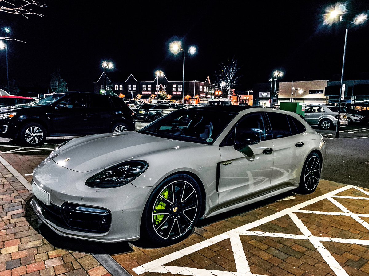 supercarsfordad's tweet photo. Does family transport get any faster than the Porsche Panamera Turbo S e-Hybrid Sport Turismo?
Hello @porsche @porsche_gb @porschecentresutton
Photo @supercarsfordad
#supercarsfordad #supercars #fastestate #porsche #porschepanamera #porschepanamerasportturismo https://t.co/u5xknTBWvy