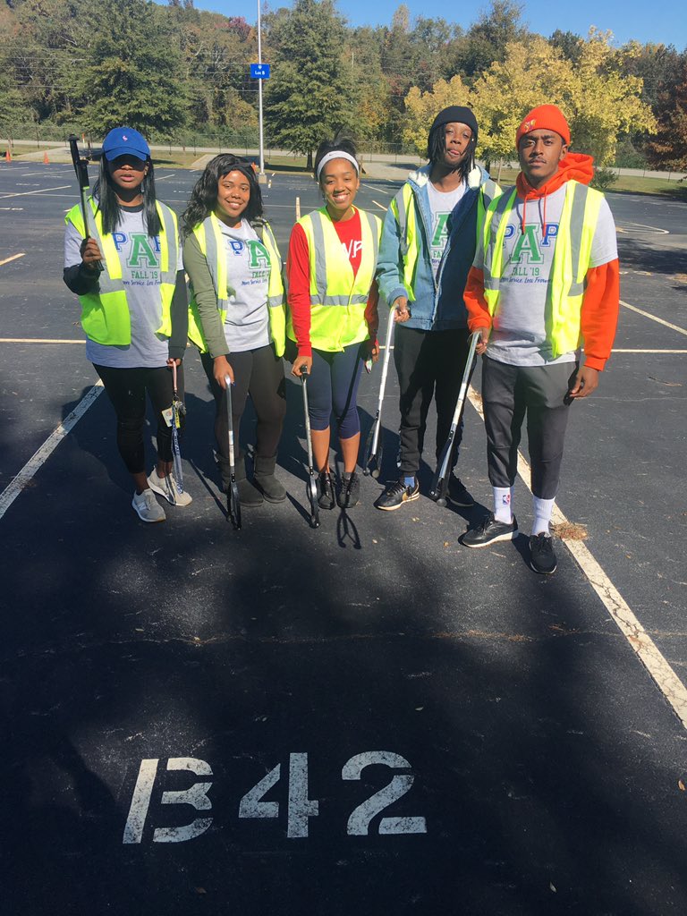 C_Swank_'s tweet photo. Was able to participate in the Keep Carrol Beautiful movement with a few members of my org, Passion and Positivity (PAP), by picking up trash alongside the road.
#MoreServiceLessFrowns #UWGPAP #5thObjective #TooKleanTK #UWG https://t.co/rWNw0wBGKk