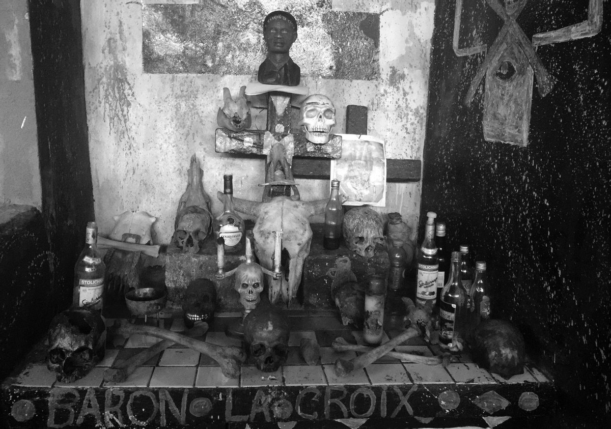 Worms of Germany! Next Thursday, 7 November in Köln, The Tapeworm joins @achimmohne at @a_musik – 19h onwards

We will be presenting the recent “Vodou/Rara” 10” and playing some bangin’ toonz

a-musik.blogspot.com/2019/11/spatka…

FB Event: facebook.com/events/4286263…

KOMM!