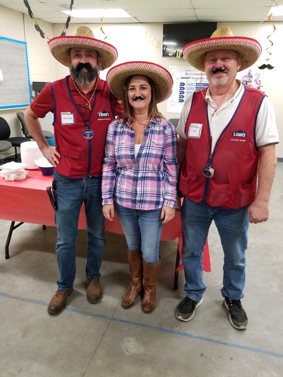 ShePreventer864's tweet photo. Taco Friday!!! Store #577 https://t.co/CRg7YYn9fP