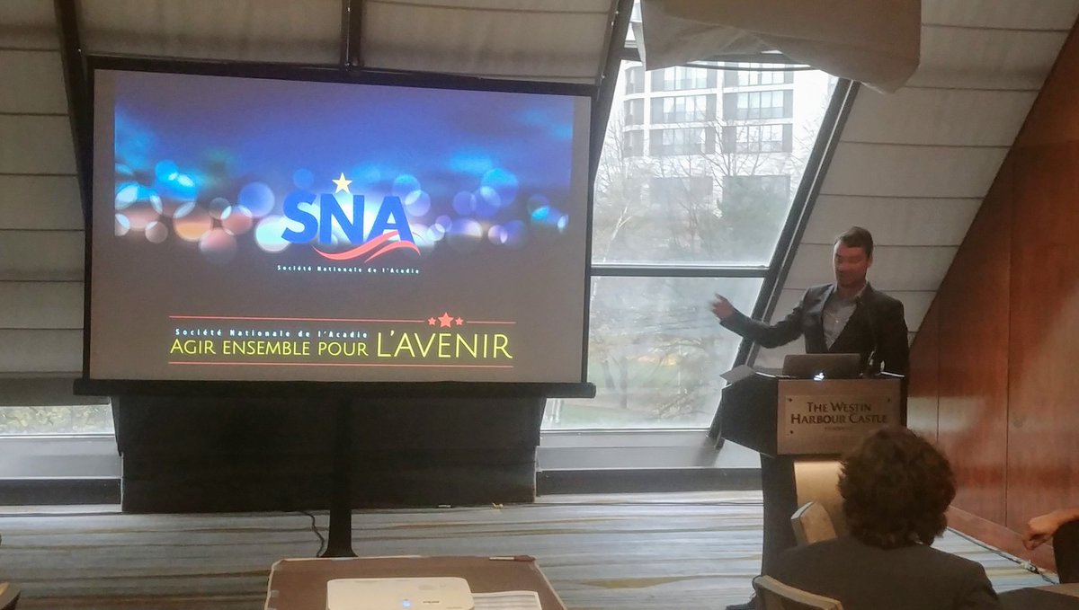 jacinthe007's tweet photo. Beau survol de la situation de l'immigration en Acadie de l'Atlantique. Sur la photo, Florian Euzen, coordonnateur du Comité atlantique sur l'immigration francophone #immfr #acadie #P2PConference @SNAcadie https://t.co/S0bPTybrkO