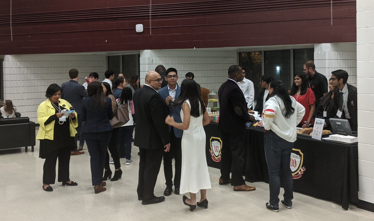 Thank you <a href="/woodsprefects/">The Prefects</a> for preparing snacks and drinks during our intermission! #TEDxTWS