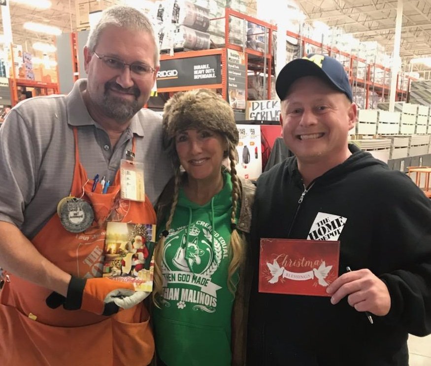 dkennedy681's tweet photo. More Freedom Friday Christmas Cards @ 2736! #MWSPIRITWEEKD244 @GrimardSue @amytlawrence1 @nltomlin @J_Koltunowicz @MickmeunierT https://t.co/bgM6XYn7nx