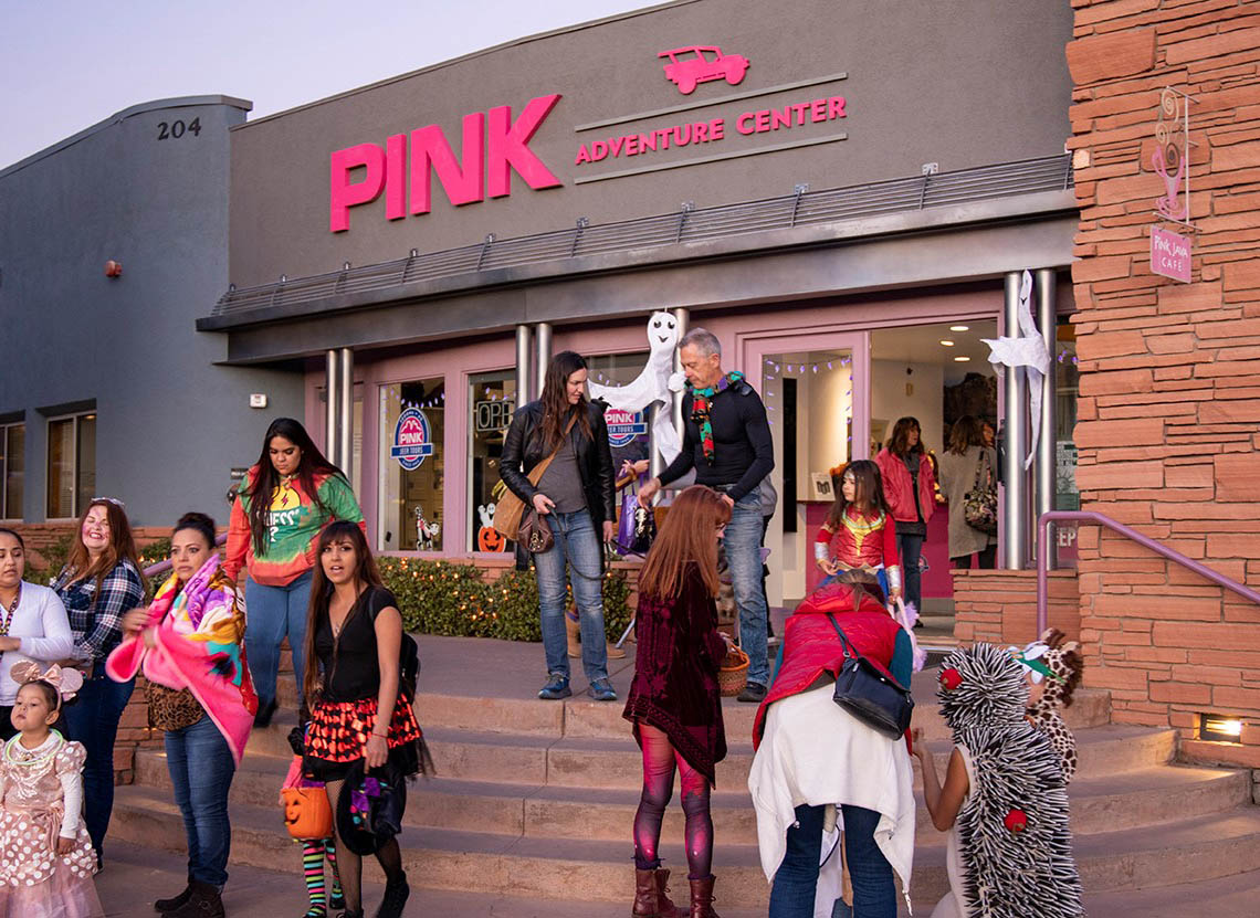 Pink Jeep Tours tweet media