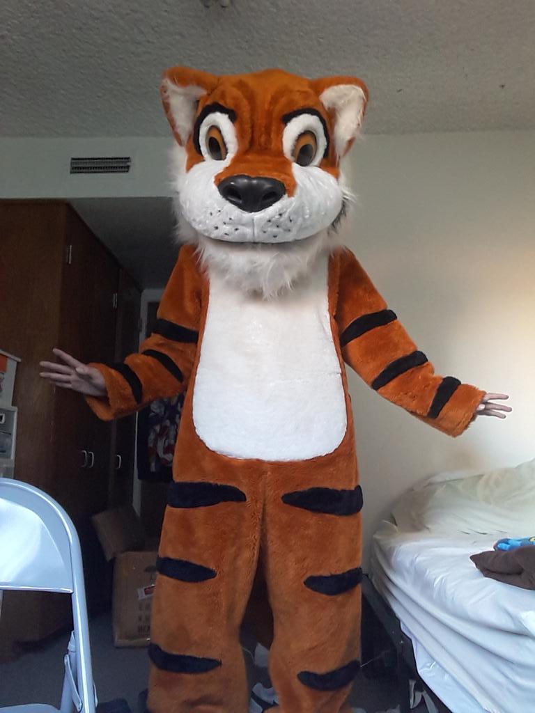  ALINCO T. Toby Tiger Mascot Costume : Clothing, Shoes & Jewelry