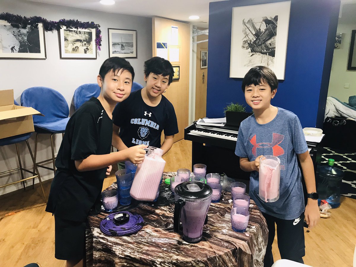 HHKSShackleton's tweet photo. Good morning #boysofshackleton! What a night! Homemade smoothies to blow away the cobwebs! Bring on the beach adventure @Harrow_HK @HeadHarrowHK #boysofcourage https://t.co/2JKB0f6e7f