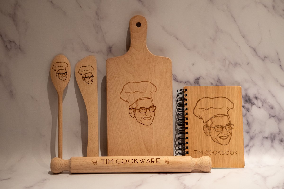 TimCookware's tweet image. Happy 59th Birthday @tim_cook 🎉🎂 Keep inspiring us all! We&apos;d love to send you a collection as a birthday present?🎁 #TimCookware