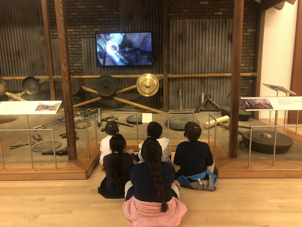 MsJsimone's tweet image. Our 4th graders had a great time at the @MIMphx ! @CamelviewMSD38