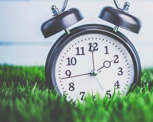 It's time to fall back! Daylight saving time ends this Sunday, November 3rd at 2:00 am. Don't forget to turn your clocks back one hour!