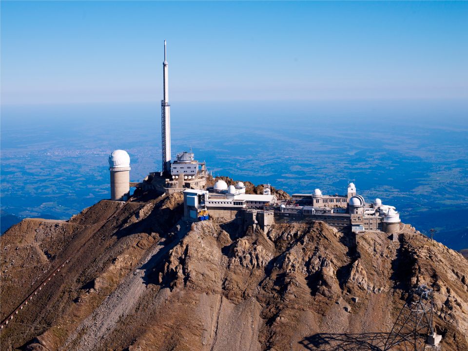 A l'occasion de la journée d'actualité du programme #DISPO, associant le lycée &amp; @SciencesPo_Tlse, nos élèves ont remporté une visite des installations prestigieuses <a href="/PicduMidi/">Pic du Midi</a> &amp; découverte de
#astronomie

#EgalitéDesChances #AmbitionScolaire
#Démocratisation #CultureScientifique