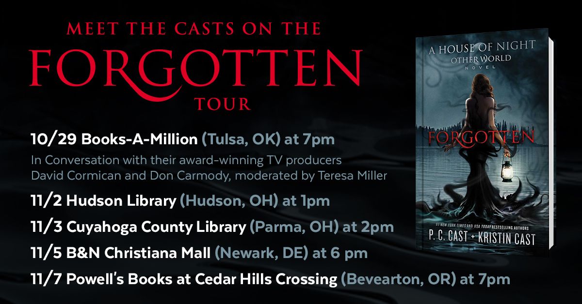 What a wonderful book launch for @pccastauthor and @KCastAuthor's FORGOTTEN at @booksamillion in Tulsa ✨ ✨ 

Make sure to check out the rest of the Casts' book tour stops! #HouseofNight #bookevents