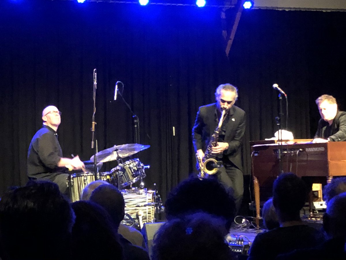 The #Preacherman met o.a. Rob Mostert op hammond orgel. Into the Blues. Stilzitten kan niet! @theaterdillewijn Ankeveen