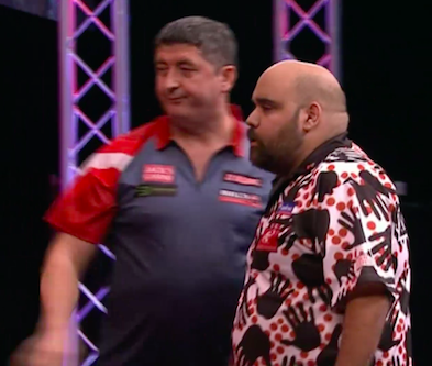 HighRollerRadio's tweet photo. Lacklustre! 87 average v 84 average, Mensur beats Kyle 6-1 to advance at #WSoD #WSD19 #Darts https://t.co/NdT9vuJdBf
