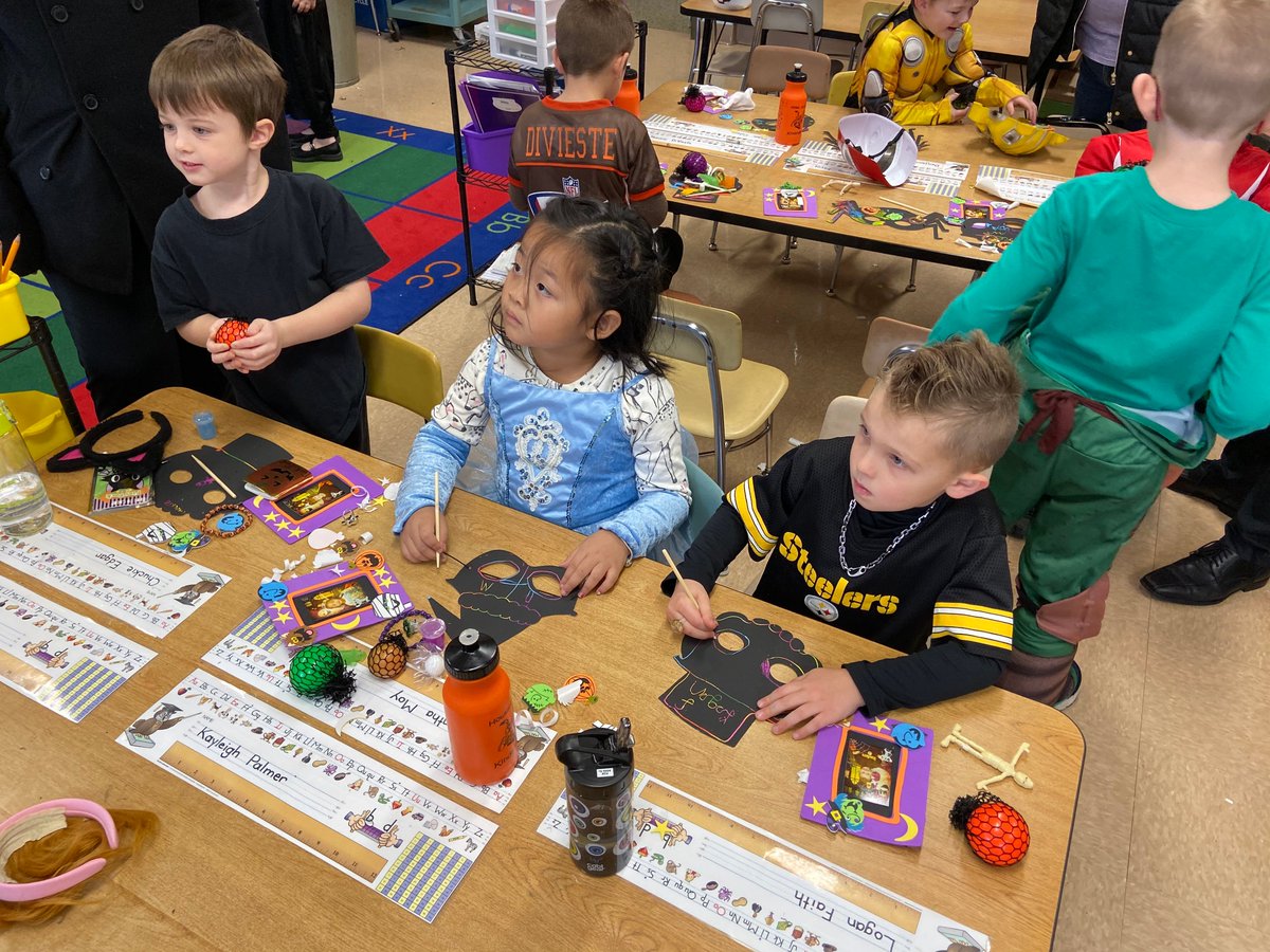 SpringsPrimary's tweet image. Harvest Party and Parade...