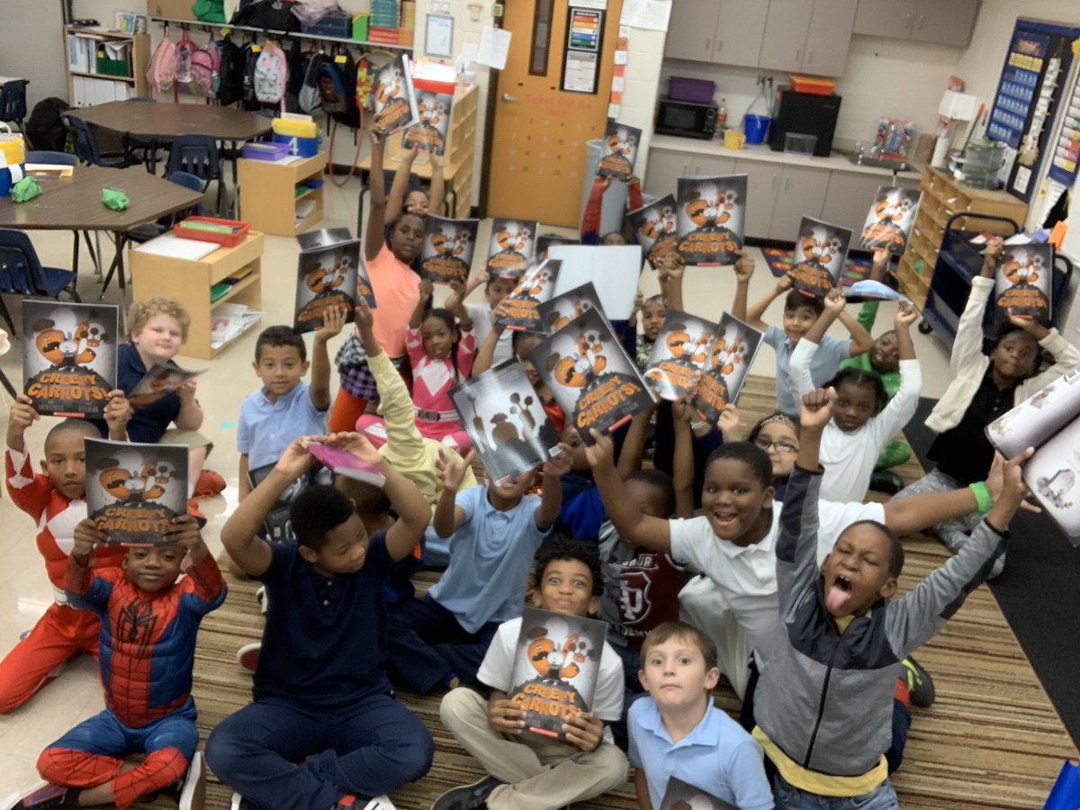 SunnyAtSanders's tweet photo. Our October book of the month, Creepy Carrots, went home on Halloween! https://t.co/A5gKzIiJfu