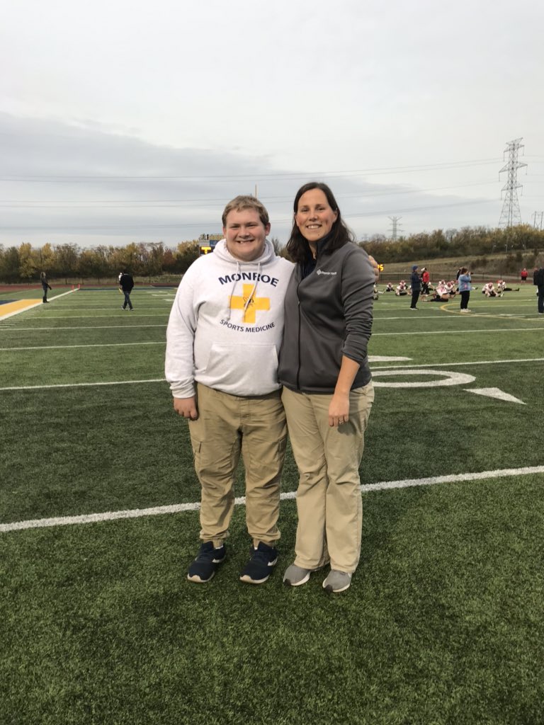 Steph44ATC's tweet photo. Tonight is @DustinWarmoth last football game! Thank you Dustin for all of your help the last 3 years. #notcryingyet @HornetsInGame https://t.co/RUl8jqMa8h