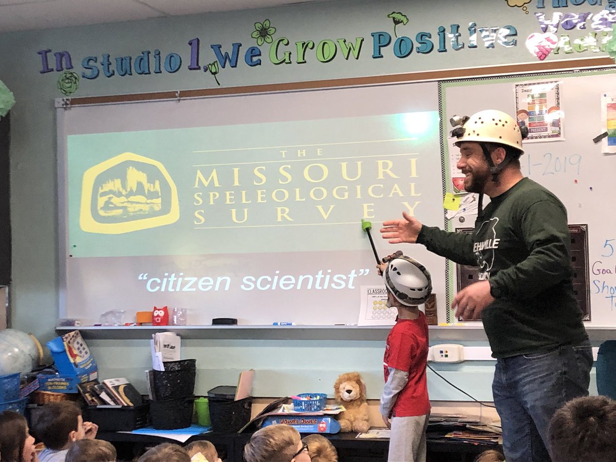 MeyersTeach's tweet photo. Special thanks to @danlamping from Mehlville HS and his son, Henry, for teaching us all about bats. @MOSAIC_STL @MehlvilleSD https://t.co/Nas4maTEzJ