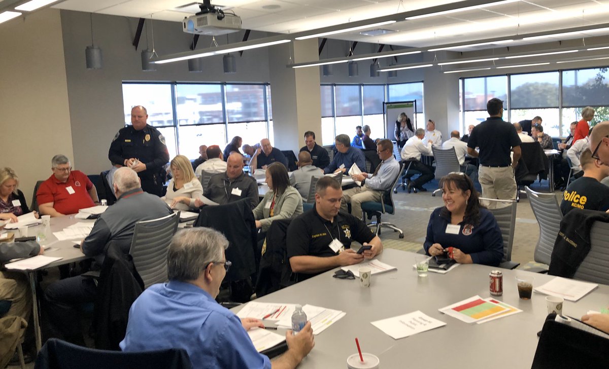 ClayCountyMO_EM's tweet photo. Attending the Regional Homeland Security Coordinating Committee #RHSCC Threat and Hazard Identification and Risk Assessment #THIRA Workshop @MARCKCMetro.
Regional partners #WorkingTogether to identify gaps within our core capabilities.
#BePrepared_
#CCTA https://t.co/lxKdBqTr2S