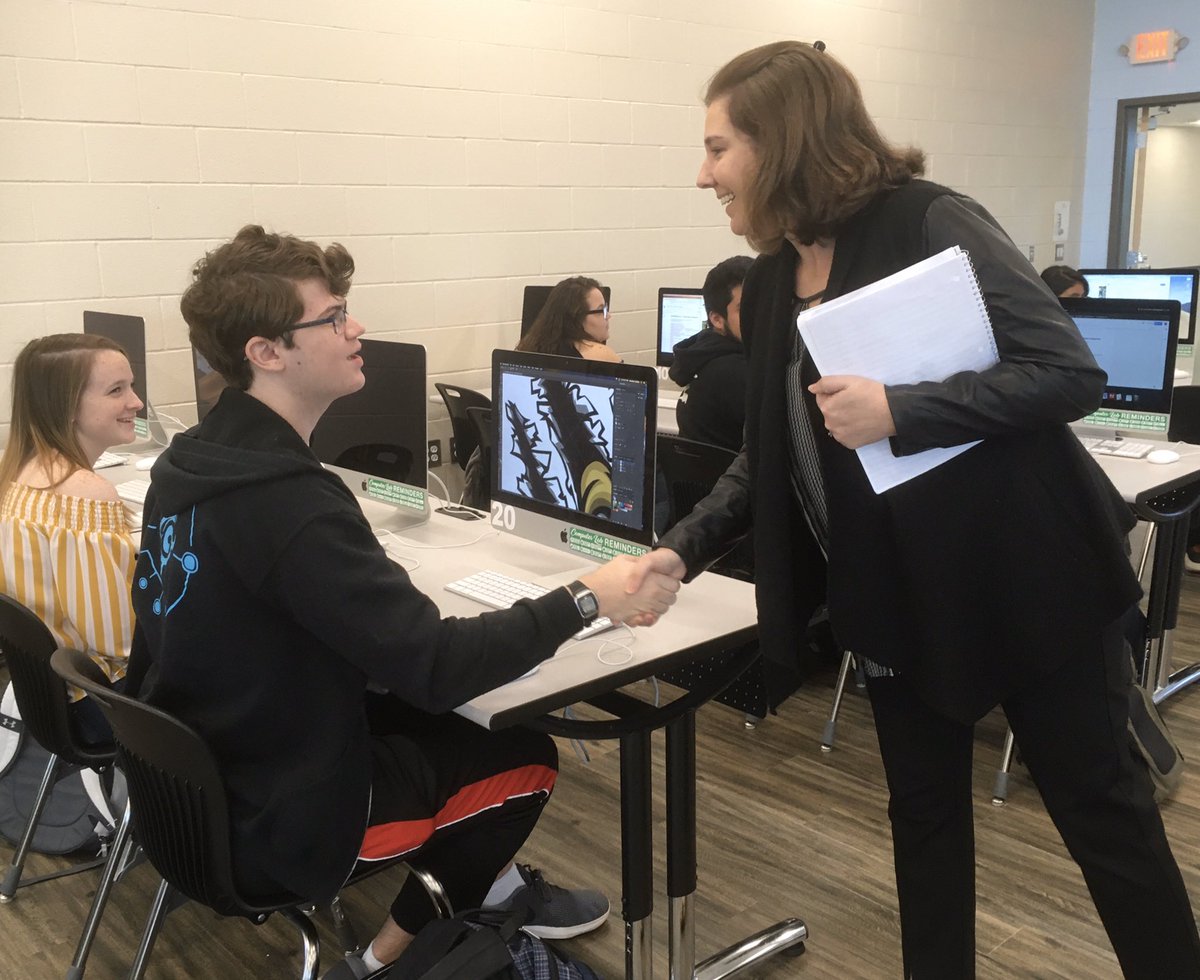 Thank you Alisha Millwood from Amazing Moment Weddings for giving our students honest advice on how to get (and keep) a job. Very engaging... offering handshakes and high-fives! Also thank you @Jrrcoleman for giving me her contact info and @isaac_pressley for hosting!