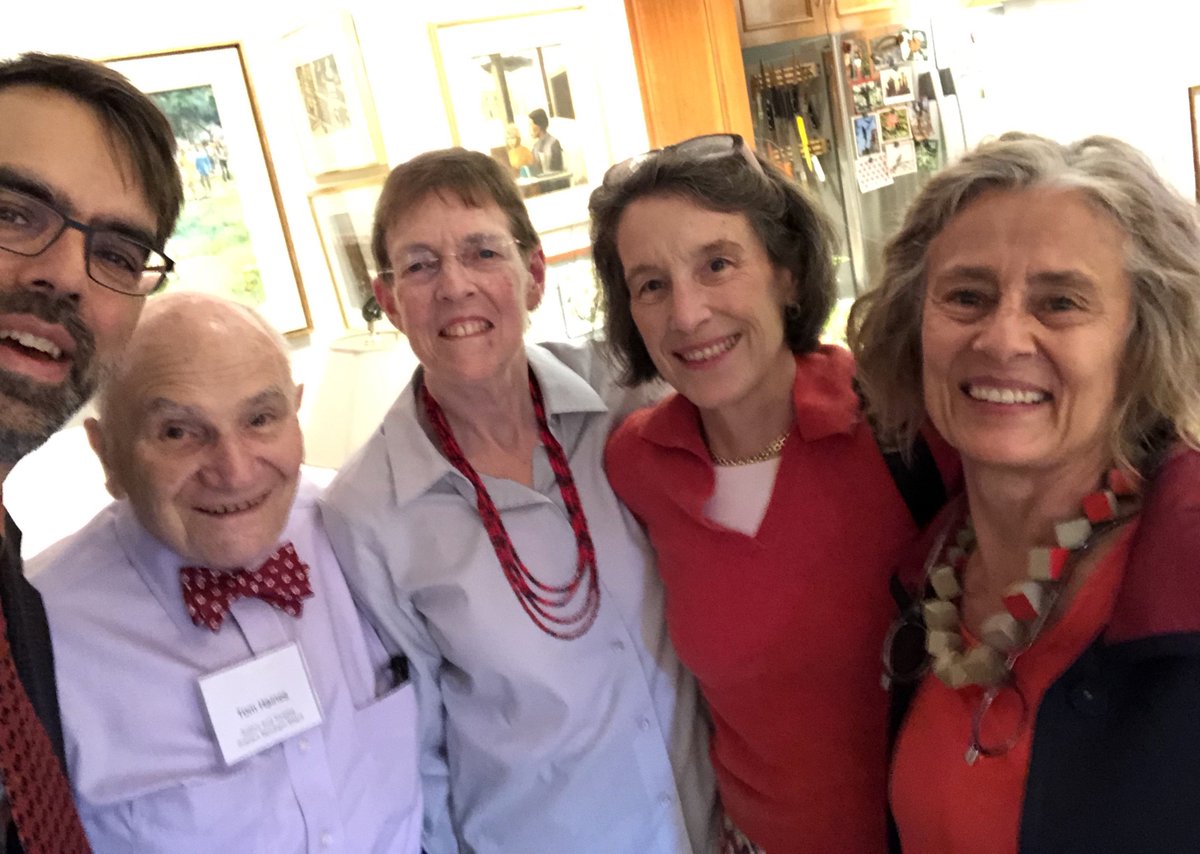 DrTomHaines's tweet photo. Great evening this week with old friends from Responsible Wealth, a project of United for a Fair Economy: Mike Lapham, @SarahStranahan, &amp; Ariane van Buren with my wife @PollyCleveland6 and me! @Resp_Wealth @UFE https://t.co/aOZeDWcNRD